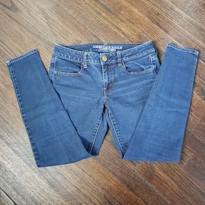 American Eagle Jeans Size 6 Short